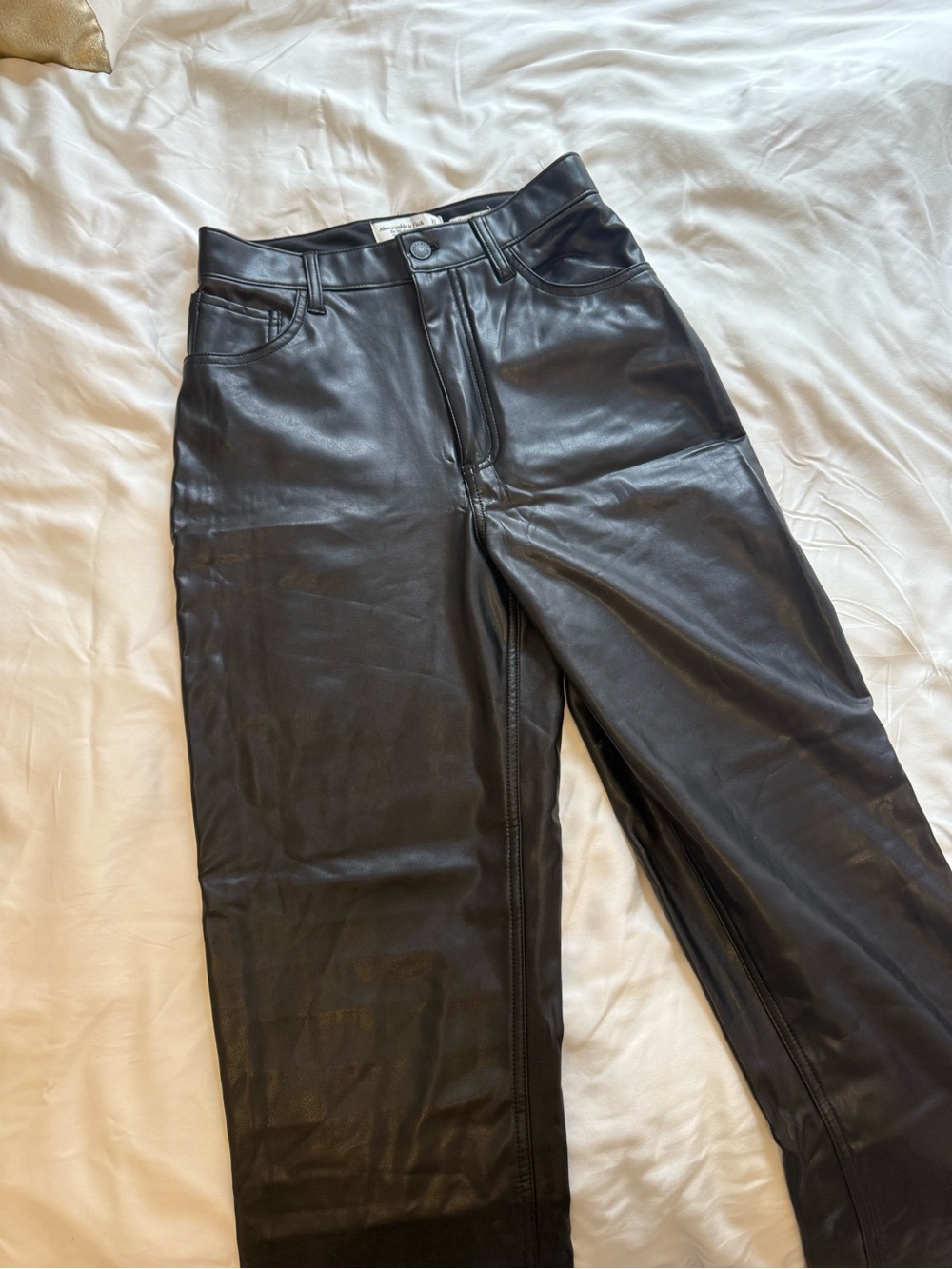 Abercrombie & Fitch 90s Straight Ultra High-Rise Leather Pants